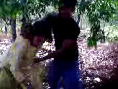 Дългокоса курва чука стария сваляне на порно клипове си шеф