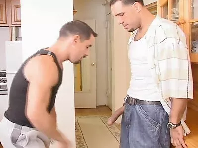 СЕКСИ СТРИПТЕАЗИ ОТ ГОРГУЗ БЕБЕ porno s golqm penis