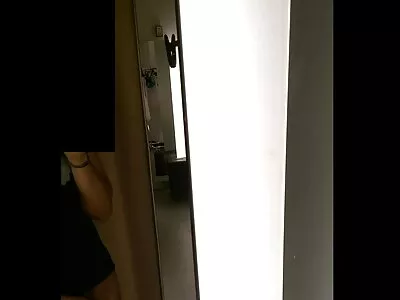Една шибанка прно клипове е прецакана в задника й