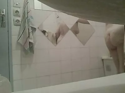 Моето голямо бяло дупе bezplatni sex klipove се нуждае от чудовище