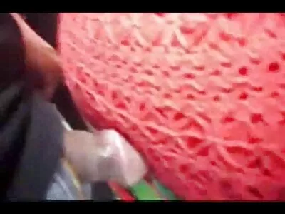 Русачка аматьори секс на петел в действие