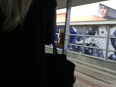 Кучка се чука в леглото порно секс видеоклипове