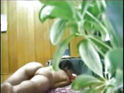 Атрактивно момиче porno seks klipove смуче хуй и получава натоварване в устата