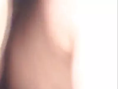 Грудаста съпруга обича играчката porno lizbiiki си