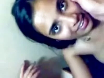 Тийн porno klipove onlain блондинка дълбоко гърло