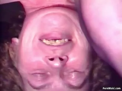 MILF смуче петел и безплатен порно филм получава сперма POV